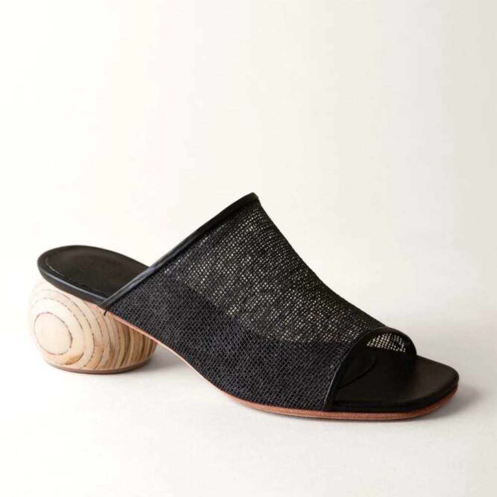 Black Mesh Women's Slide Sandals